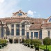 Проект узкого трехэтажного дома  в стиле барокко с цокольным этажом, с площадью до 2250 кв м