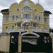 Проект квадратного четырёхэтажного дома из кирпича в стиле барокко с цокольным этажом и эркерами, с площадью до 1000 кв м